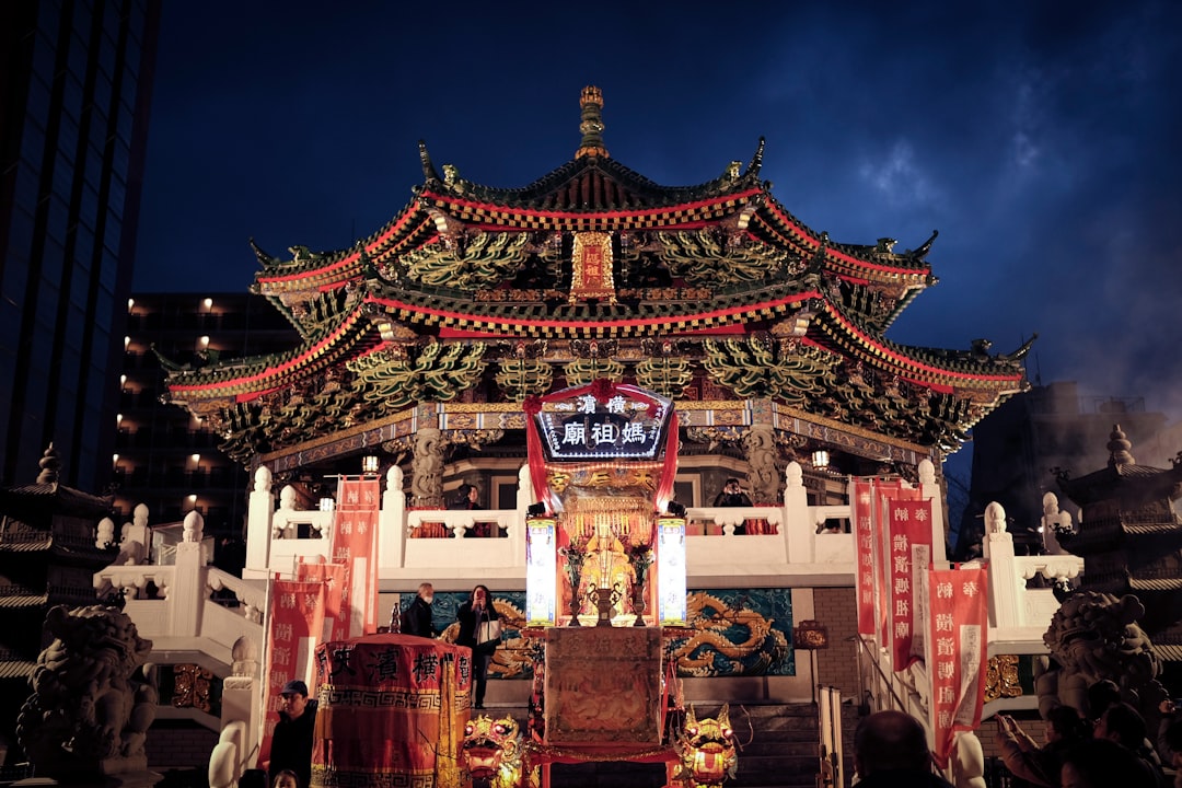 Practical Budget Tips for the Chinatown Food Crawl