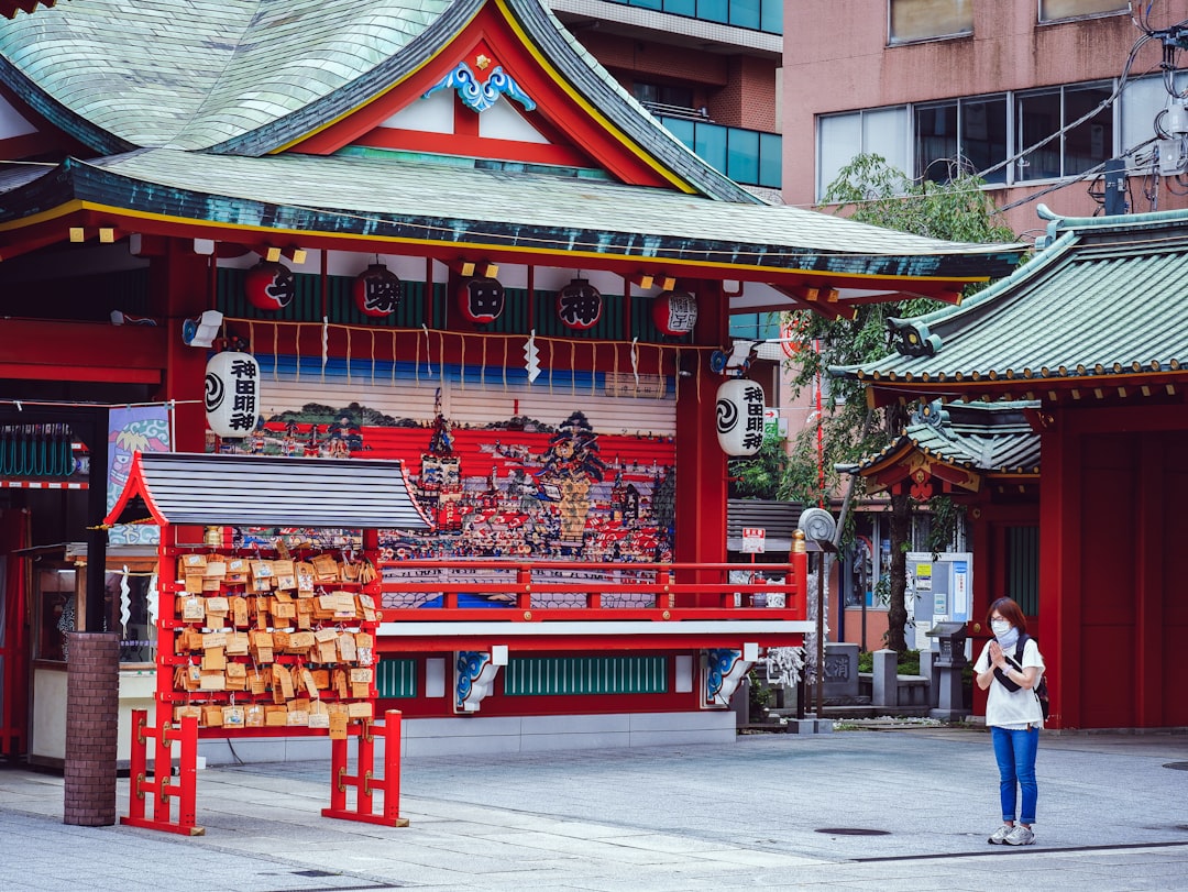 Exploring the Maneki-Neko Village: Beyond the Temple Walls